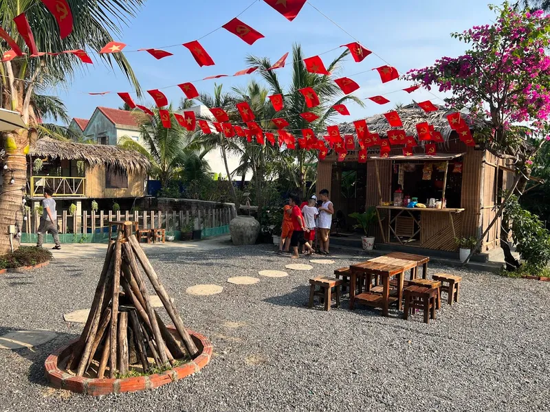 Vườn Gióng coffee - restaurant - homestay