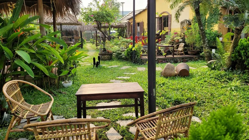 Winhouse Garden Coffee & Cake