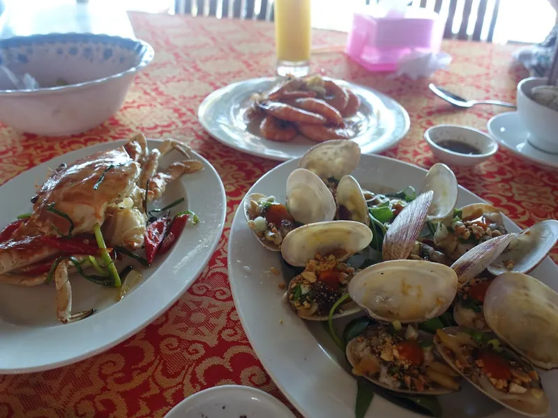 Nhà Hàng Hải Sản Tươi Sống Phương Thịnh - HOI AN SEAFOOD - 호이안 레스토랑 - ホイアンレストラン