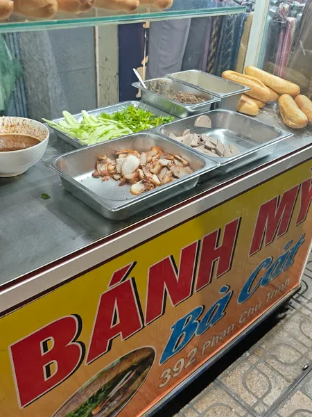 Bánh mì Bá Cát