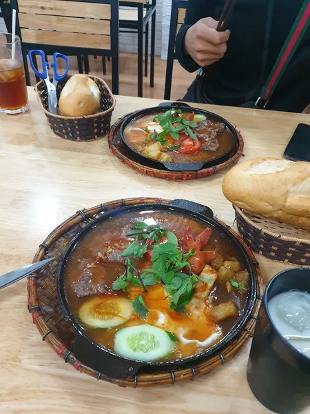 BÁNH MÌ TAMI