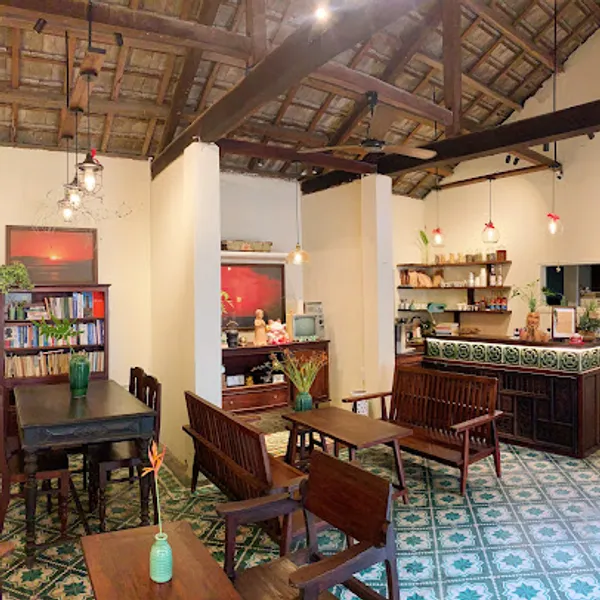 Ren Rứa Cafe