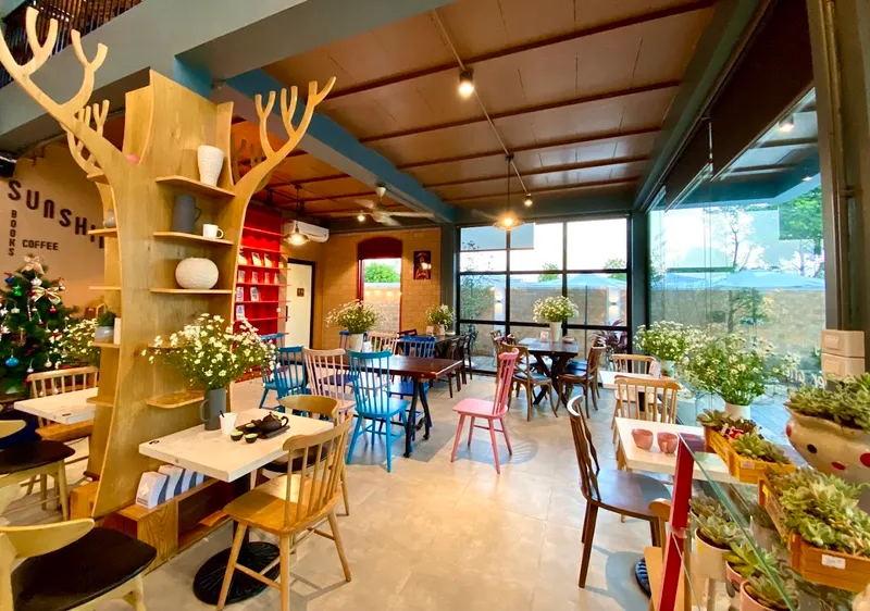 Sunshine Books Coffee Ninh Bình