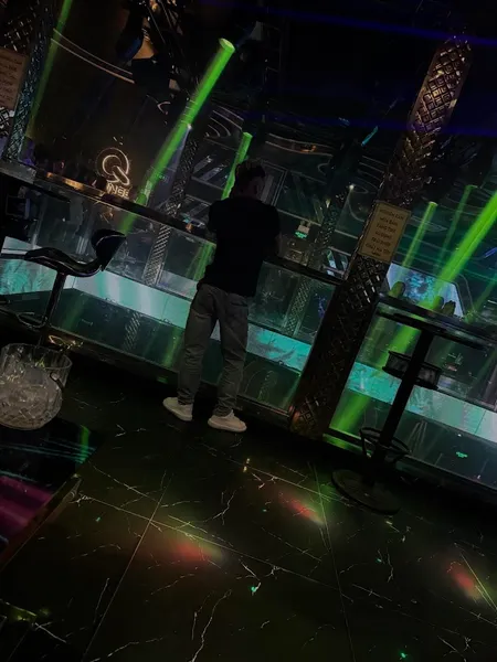 Q Lounge 135