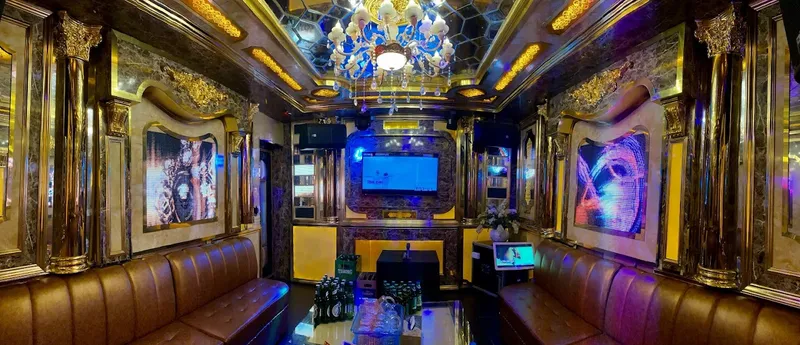 Karaoke Vuon Hong