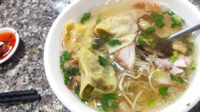 Hủ Tiếu Bò Né Phúc Lê