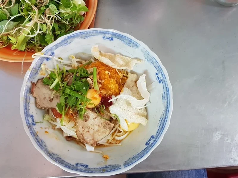 Mì quảng bà Hồng