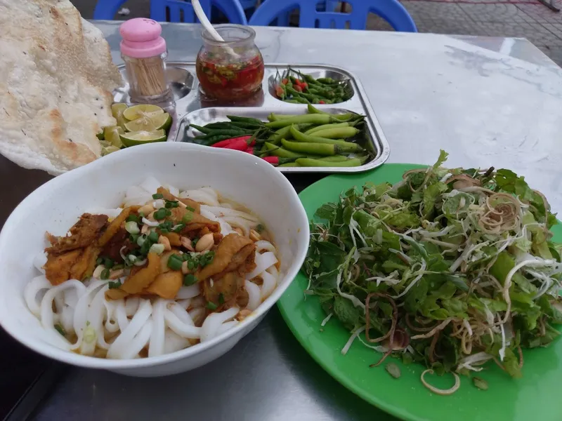 Mỳ Quảng Nguyệt