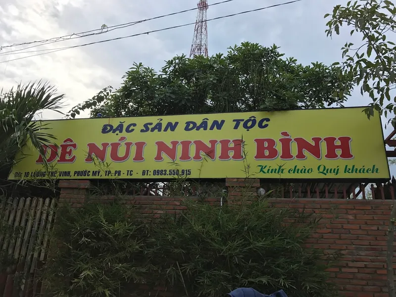 Dê núi Ninh Bình