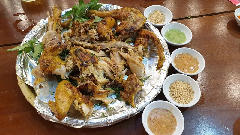Gà Nướng Đất Sét BMT