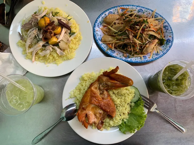 Cơm gà bà Vân
