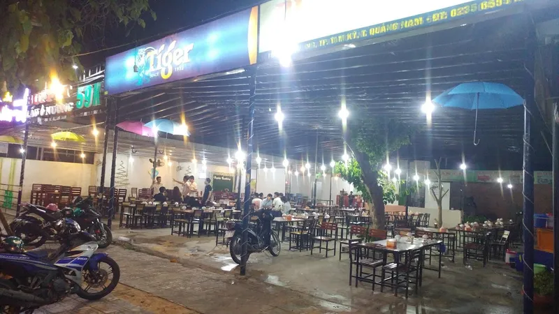 Quán Ngon Mà Rẻ-50 hồ nghinh-tổ chức tiệc miễn phí trang trí-có xe đưa đón