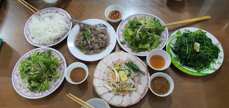 Quán ăn Kông Minh (Restaurant Kong Minh)