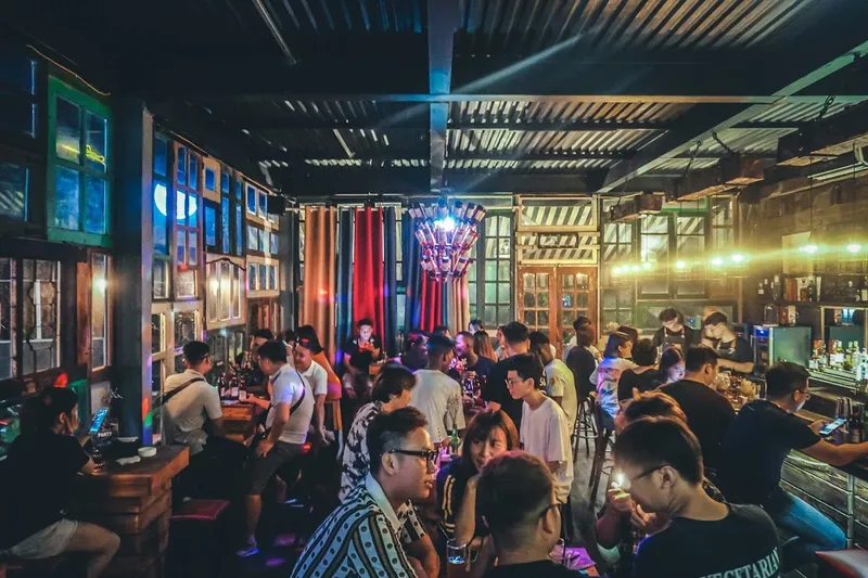 Socius Pub - 45 Bac Son