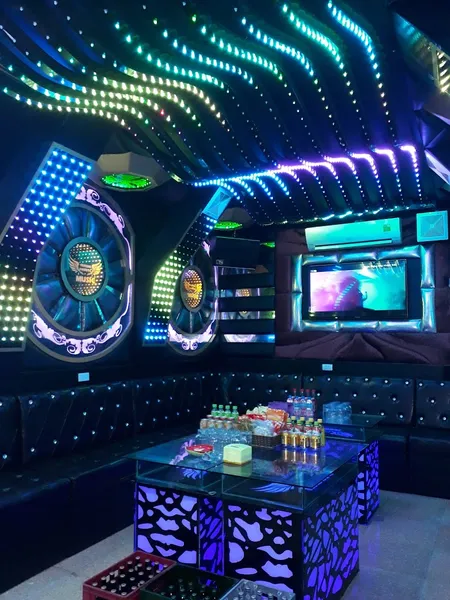 Karaoke Trường Phượng