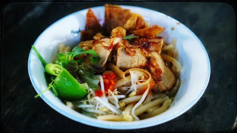 TIỆM ĂN SÁNG CÔ NHỊ
