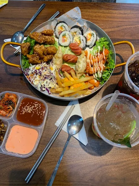 Ăn vặt Hàn Quốc Bơbokki