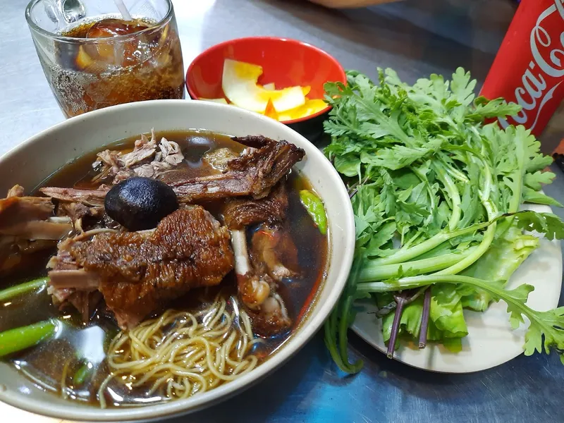 Quán Phong Ký Mì Gia