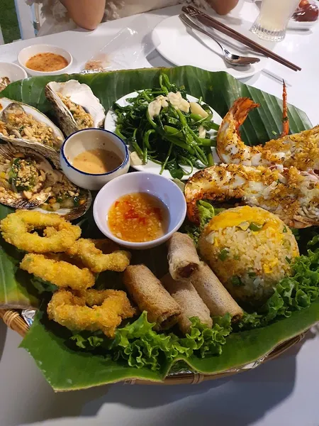 HƠN Seafood Restaurant Hội An