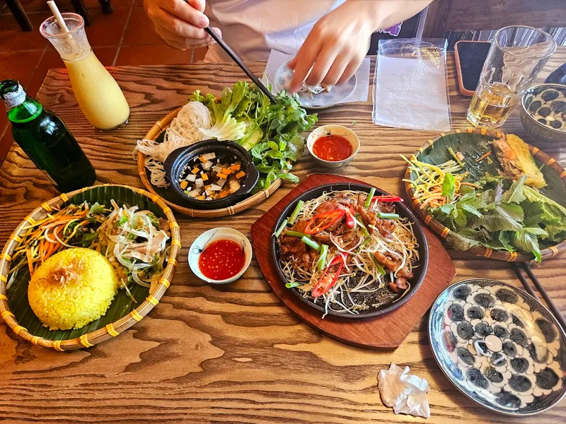 MẸT Hội An - Vietnamese restaurant & Vegetarian Food MET 10