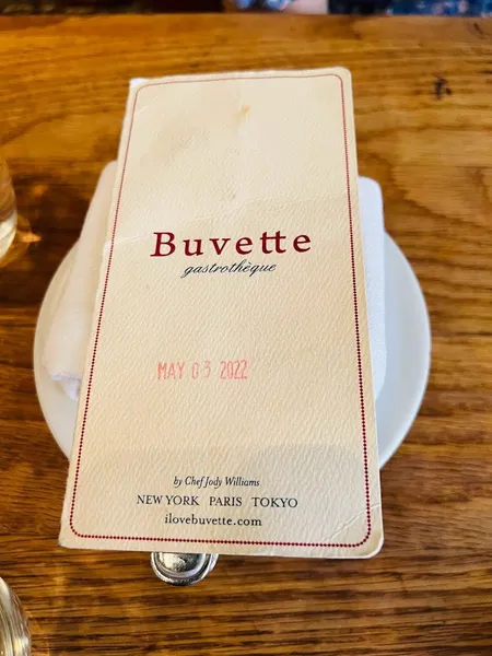 Dining ambiance of restaurant Buvette Gastrotheque 3