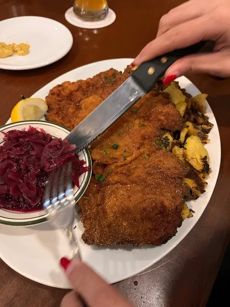 Dining ambiance of restaurant Manor Oktoberfest 1