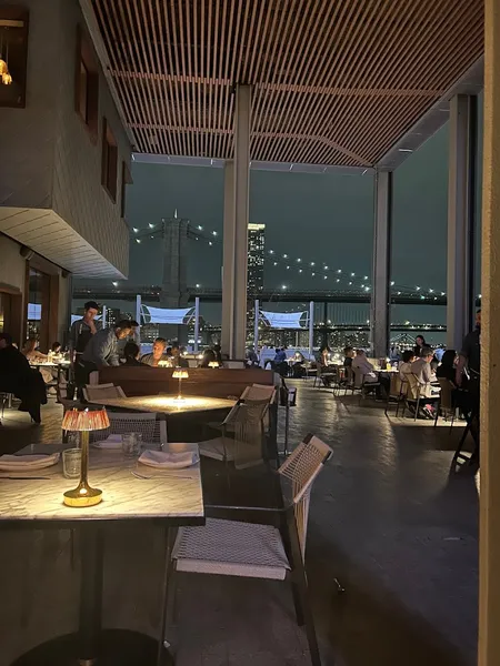 Dining ambiance of restaurant The Fulton by Jean-Georges 3