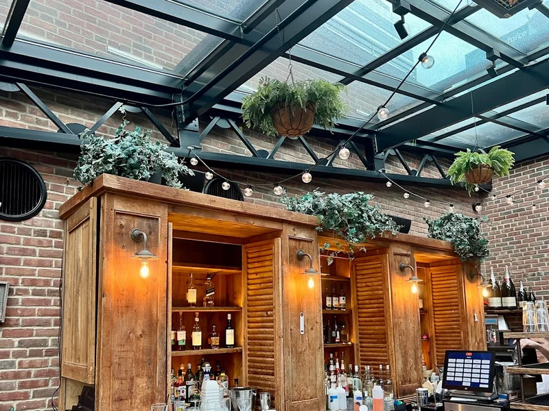 Refinery Rooftop - Reviews & Menu - New York City