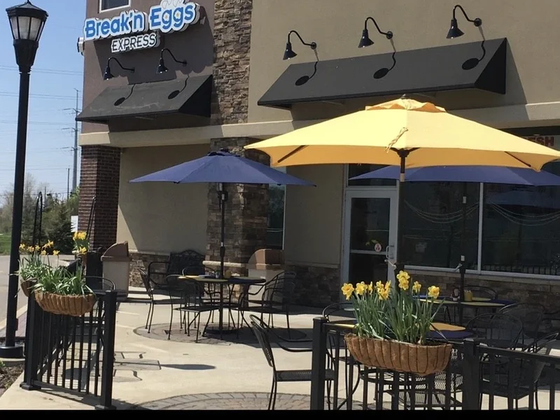 Break'n Eggs Express - Reviews & Menu - New York City