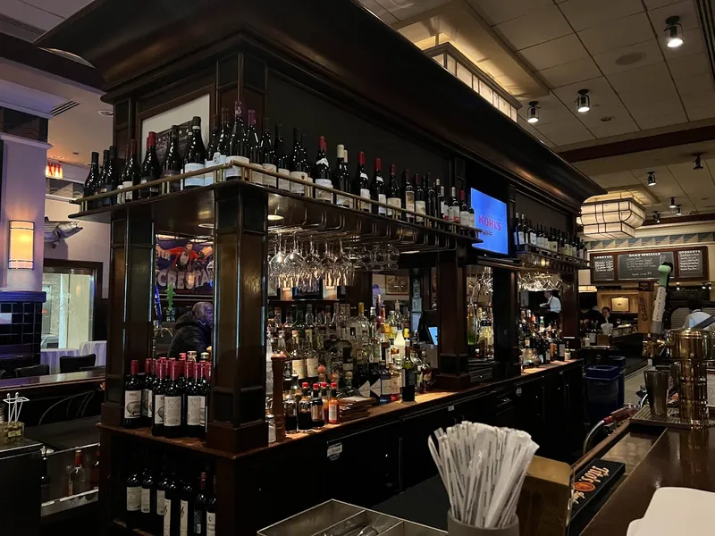 Dining ambiance of restaurant Docks Oyster Bar NYC 1