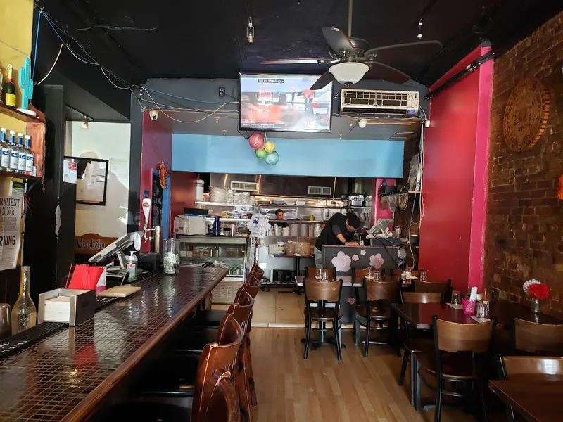 Dining ambiance of restaurant Xochitl Taqueria 1