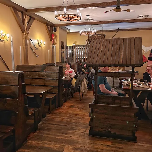 Dining ambiance of restaurant Karczma 1