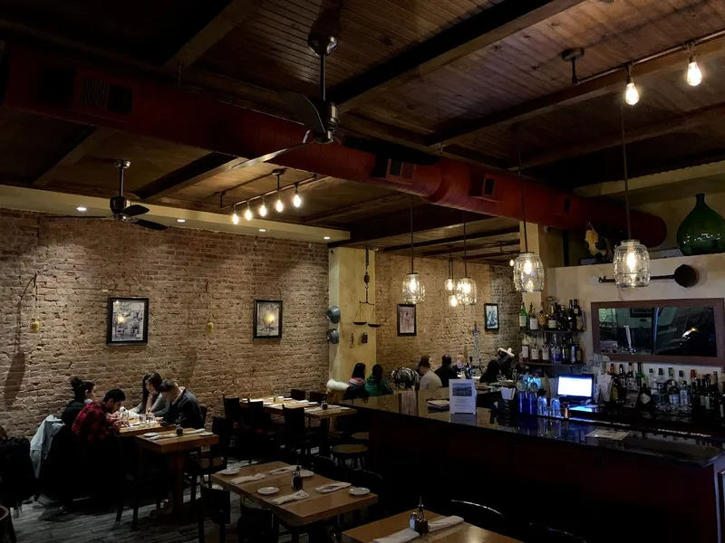 Dining ambiance of restaurant Giovanni's Brooklyn Eats 1