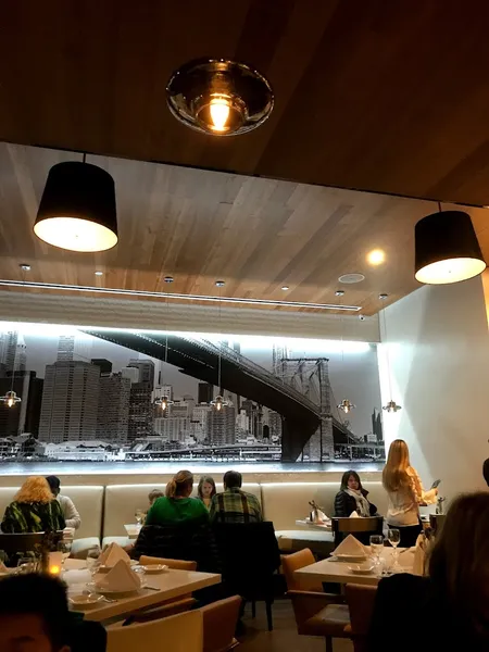 Dining ambiance of restaurant Paul's on Times Square 4