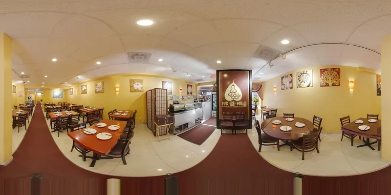 Dining ambiance of restaurant Bodhi Kosher Vegetarian Restaurant 4