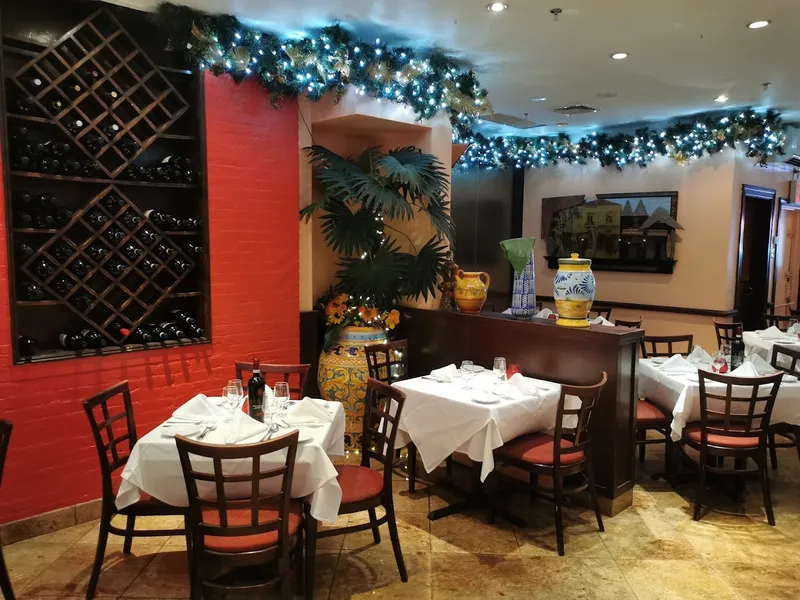 Dining ambiance of restaurant La Nonna 1