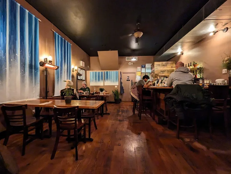 Dining ambiance of restaurant A-un Brooklyn 1