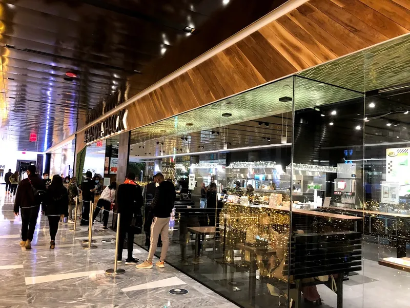 Dining ambiance of restaurant Shake Shack Hudson Yards 1