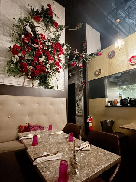 Dining ambiance of restaurant Tara Kitchen 4