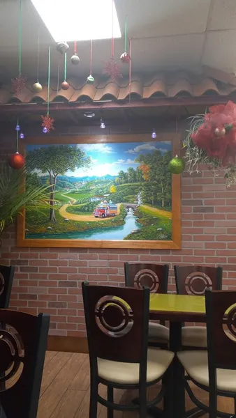 Dining ambiance of restaurant Sabor de Colombia Restaurant and Bakery 2