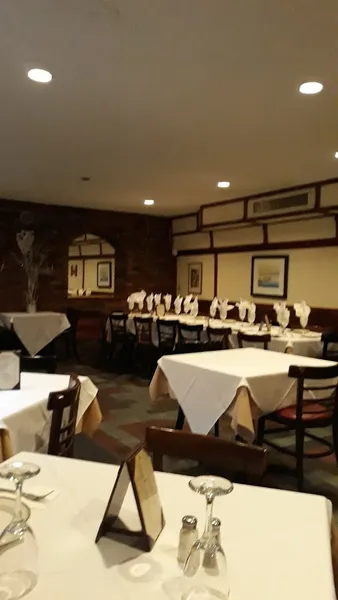 Dining ambiance of restaurant Rudar Club 1