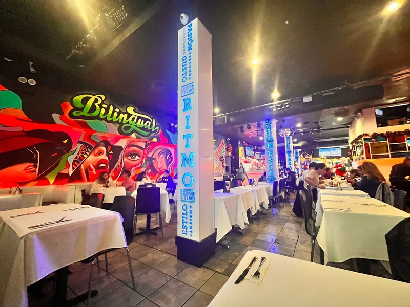 Dining ambiance of restaurant Sabor Latino 1