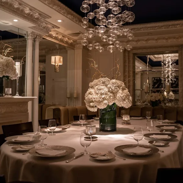 Dining ambiance of restaurant Caviar Russe 3