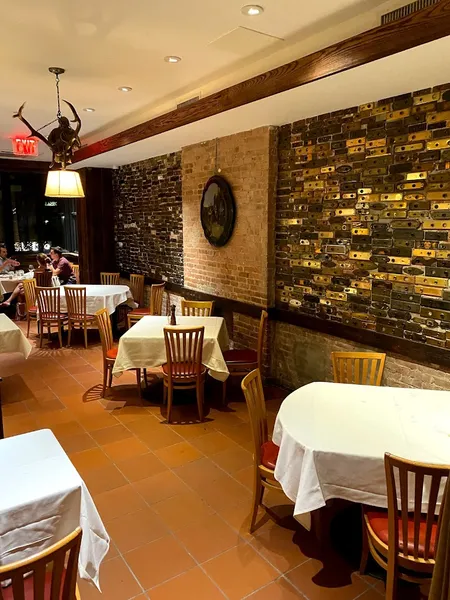 Dining ambiance of restaurant Becco 3