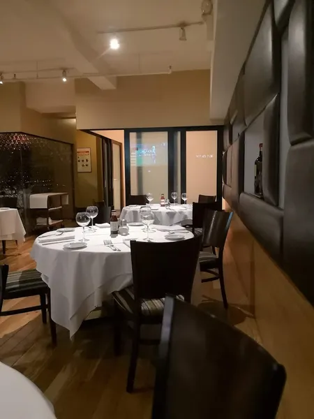 Dining ambiance of restaurant Tabernacle Steakhouse 3