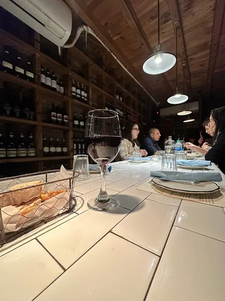 Dining ambiance of restaurant Briciola 1