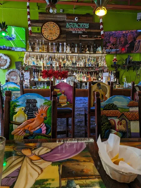 Dining ambiance of restaurant Aguacates Mexican Bar & Grill 4