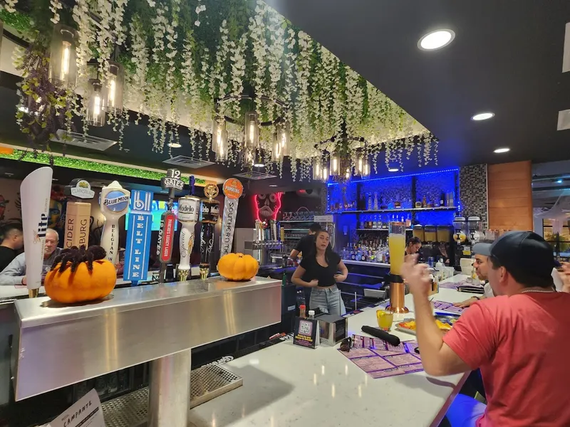 Dining ambiance of restaurant Andale Cantina 1