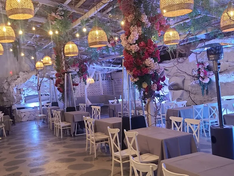 Dining ambiance of restaurant Laterna Estiatorio + Catering 3