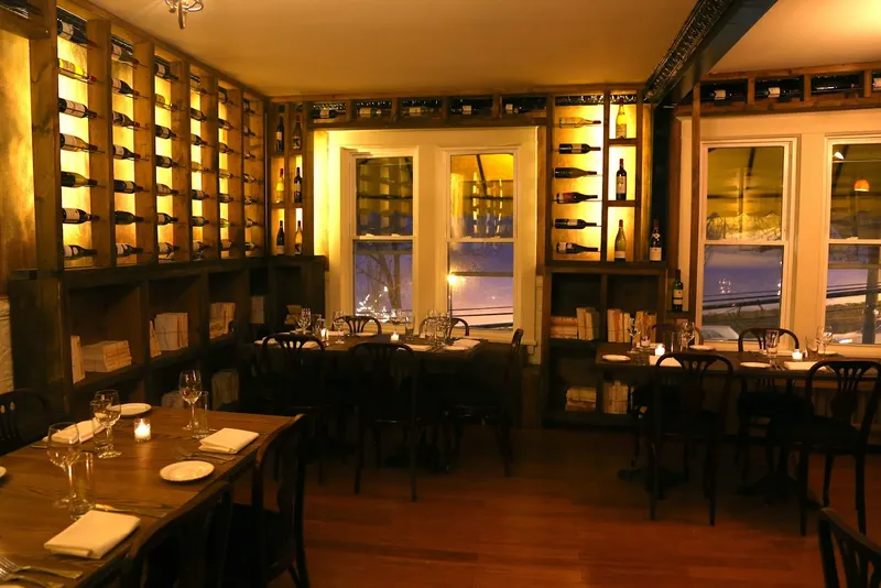 Dining ambiance of restaurant Saint George Bistro 1